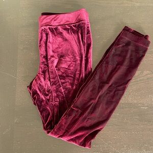 Cute maroon velvet leggings
